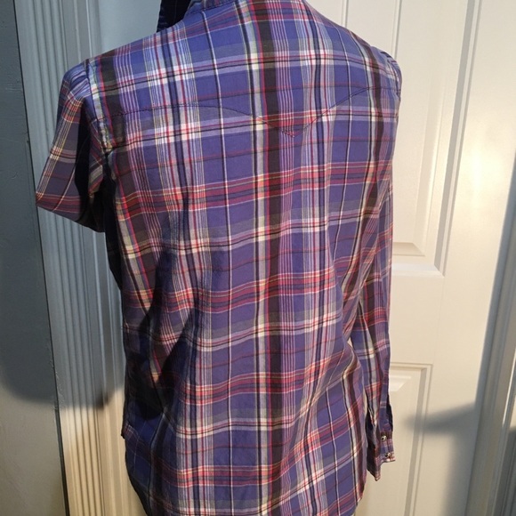 Wrangler Wrancher Western snap shirt. Size Medium - Picture 4 of 8